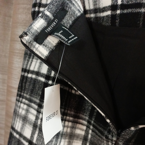 🆕 forever 21 Plaid Fleece Mini Skirt Large - Picture 5 of 5
